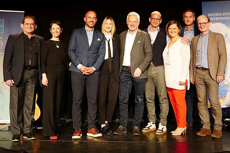 Unterhaltsamer Kabarettabend mit DERTOUR Austria