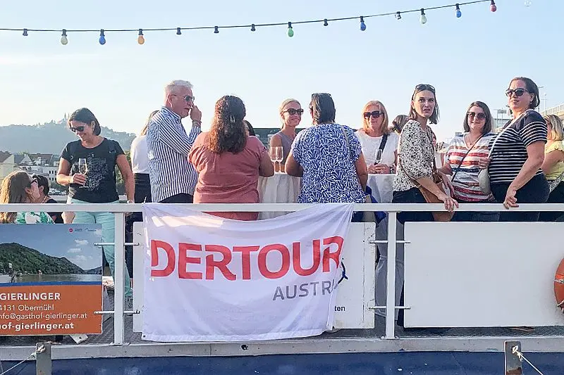 Dreifaches „Schiff Ahoi“ mit DERTOUR Austria